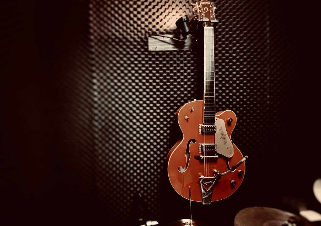 Gretsch G6120T-59GE Golden Era Edition 1959 Chet Atkins という愛用品の一つを紹介。