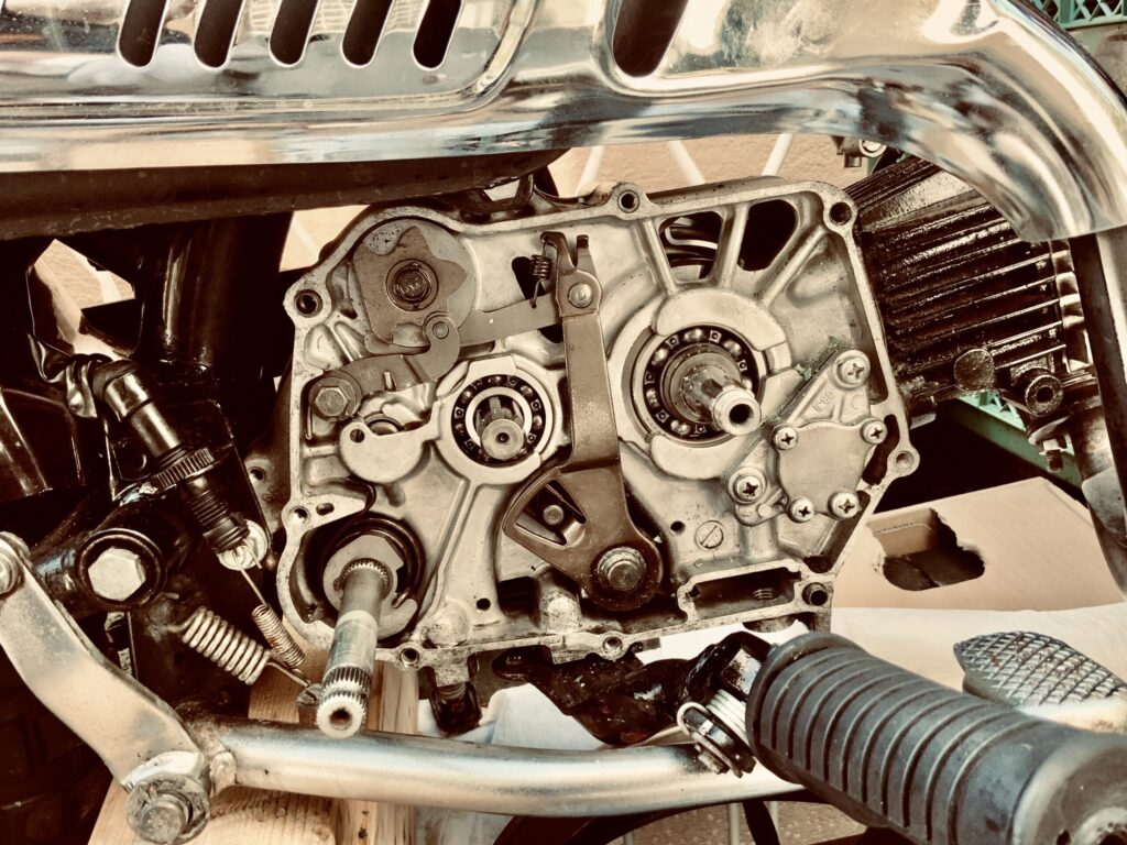 モンキーAB27ウインカー左右同時点滅の原因と修理方法【電装トラブル完全解決】